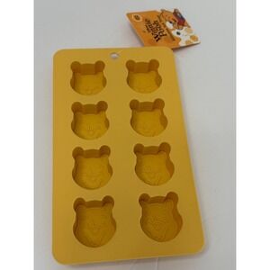 Disney Winnie the Pooh Silicone Ice Tray Yellow 8 Cavity Mold BPA Free New